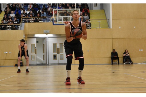 Northumbria Defeat Newcastle After Defensive Lapse
