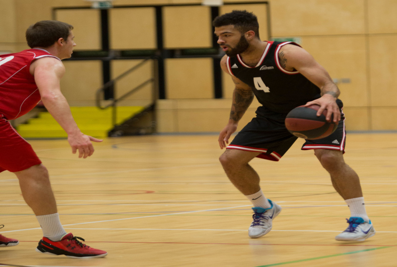 Northumbria Surge Into Semis